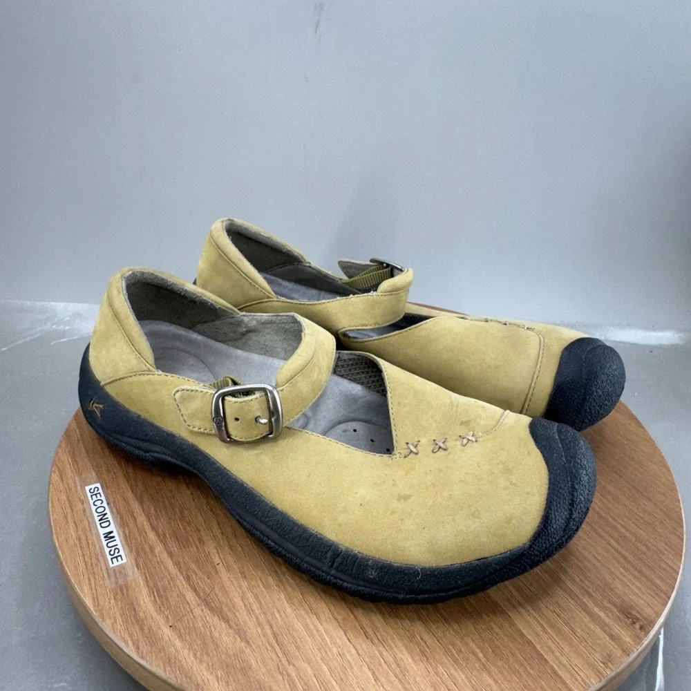 Keen Suede Mary Jane Shoes Womens Size 7 Yellowish Tan Granola Girl Casual Flats